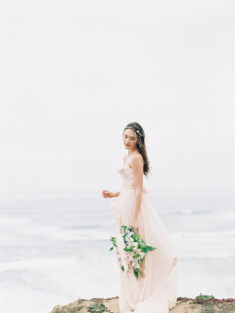 San Diego beach wedding. Carmen Santorelli Photography. San Diego Florist: Plenty of Petals