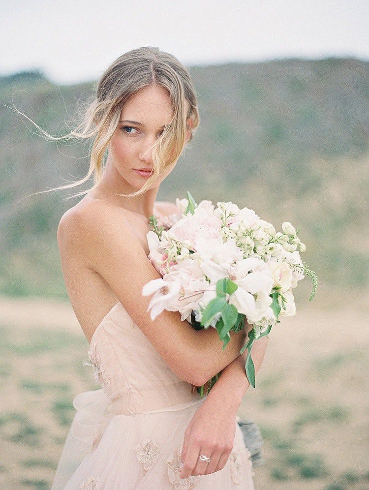 blush wedding, beach wedding inspiration. flowers by San Diego wedding florist, Plenty of Petals, carmen santorelli photography