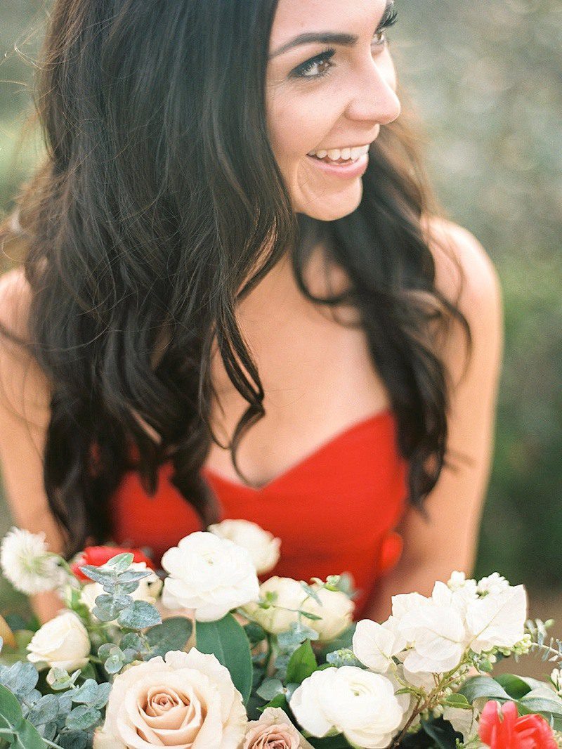 Red and blush bouquet engagement shoot at Torrey Pines. Ashley Kelemen Photography . Flowers: Plenty of Petals, Del Mar Wedding Florist