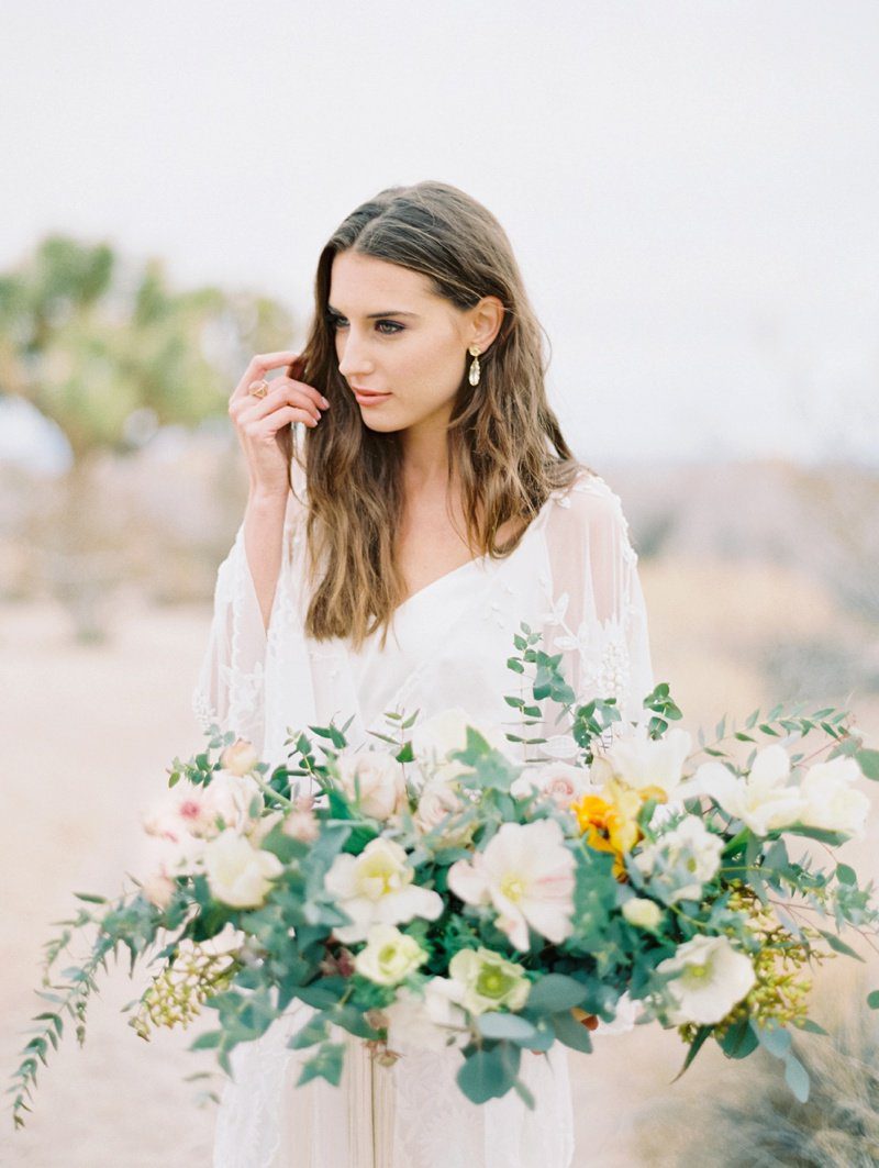 Desert wedding inspiration from RomaBea Images and Plenty of Petals, a San Diego wedding florist