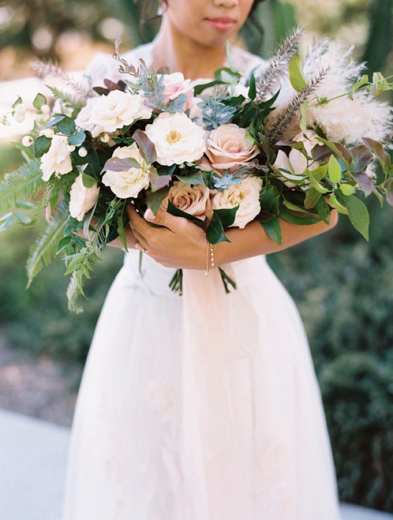 Plenty of Petals - San Diego wedding florist. Carmen Santorelli Photography