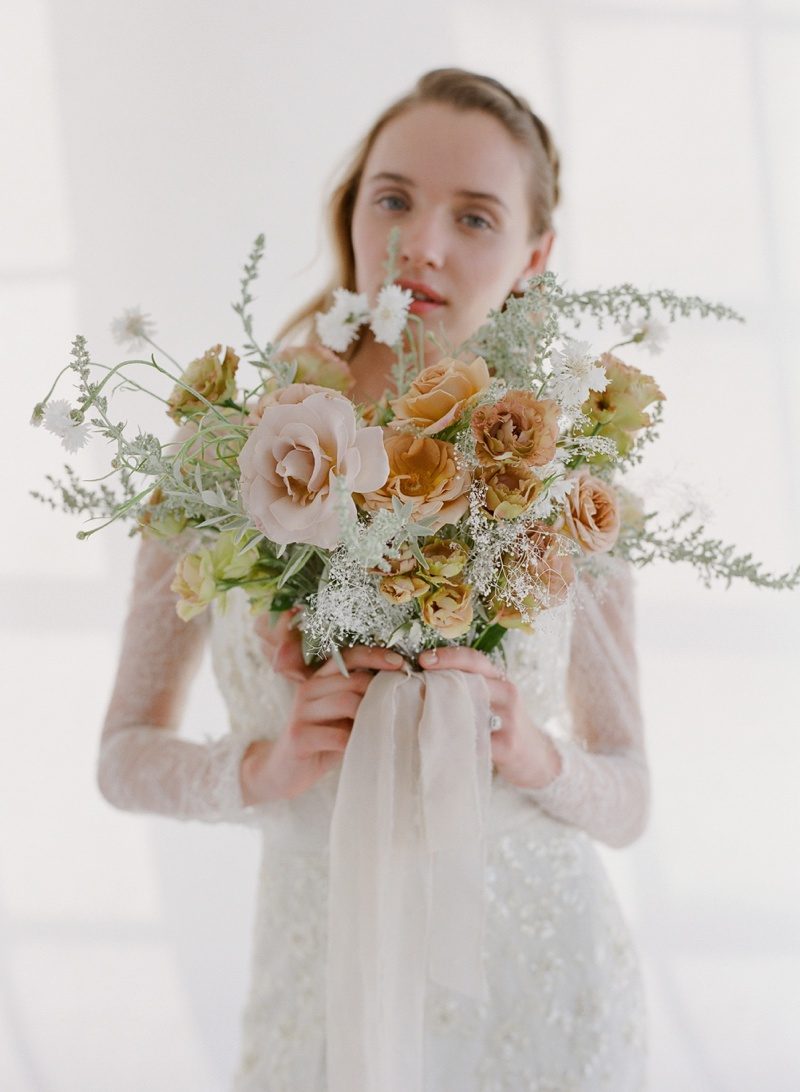 neutral bouquet. jose villa flowers. florist: plenty of petals - San Diego Wedding Florist. design: joy proctor 