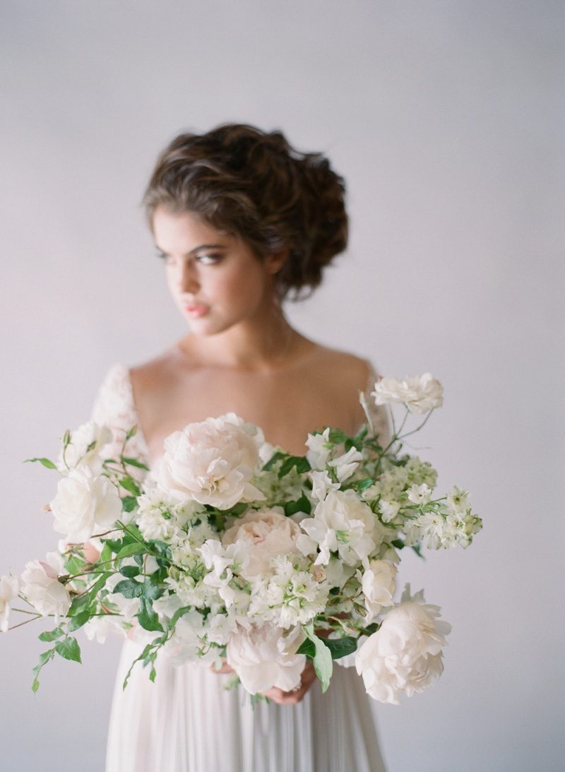 blush bouquet. kurt boomer photo. plenty of petals wedding florist San Diego